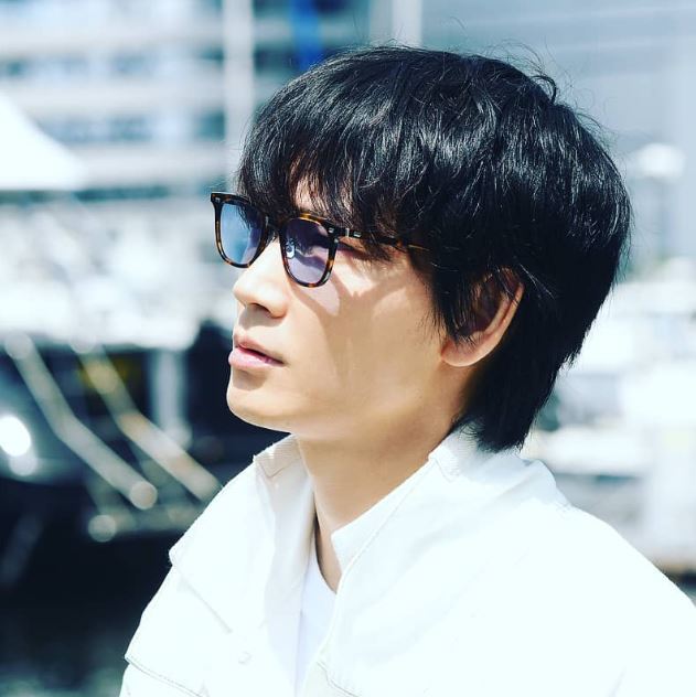 綾野剛の本名は何？非公開の理由と『川井剛』説の真相を徹底解説