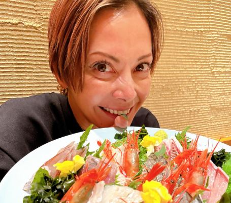 土屋アンナの家系図まとめ！歴代旦那・子供・母との関係をわかりやすく解説