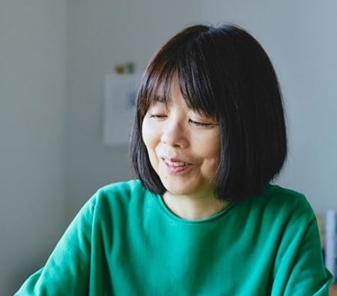 俵万智の息子の父親は誰？佐佐木幸綱説やシングルマザーの理由を解説